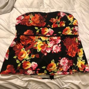 Floral fitted sleeveless top
